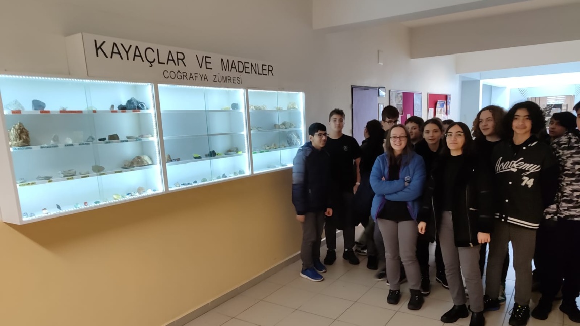 Gönüllü Hizmet Vakfı Mustafa Saffet Fen Lisesi Tanıtım Gezisi Düzenlendi.